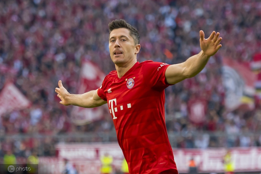 包含里程碑夜！法兰克福临场应变，中超清晨刷纪录，信心回归，年轻球员得到机会的词条